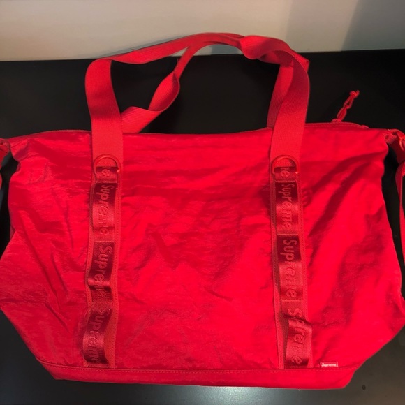 Authentic Supreme Zip Tote Dark Red - Picture 3 of 5